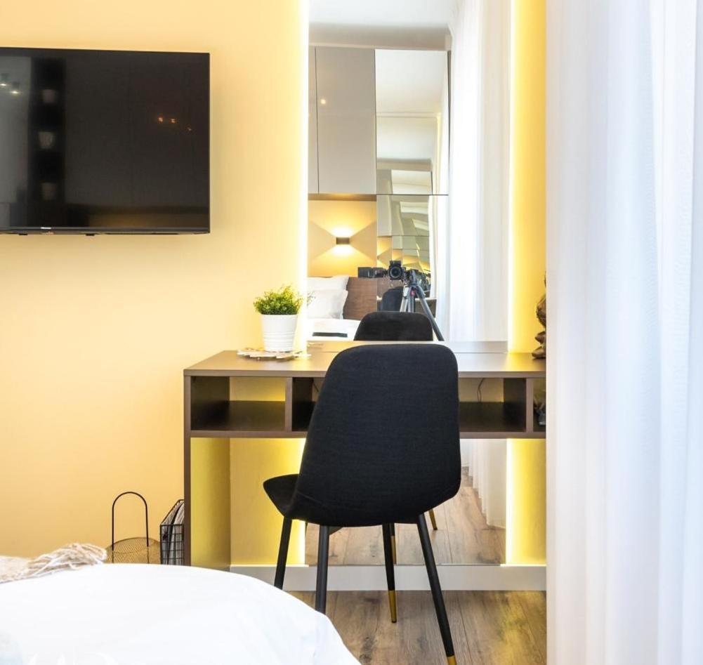 Majestic Apartament With View In Magheru Букурещ Екстериор снимка
